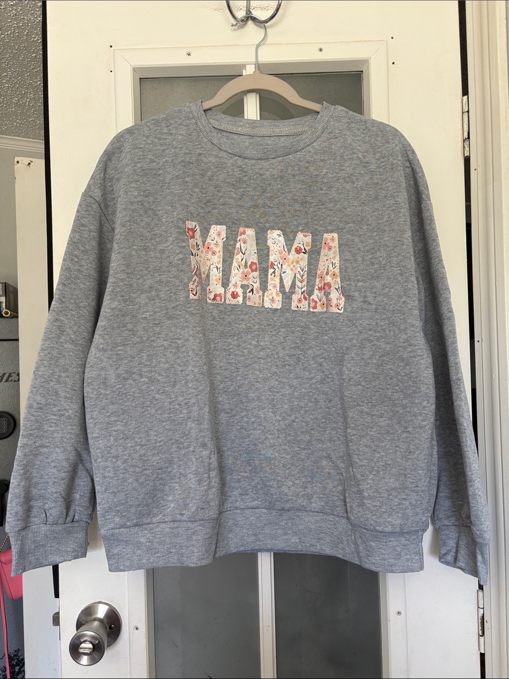 SHEIN Gray Crewneck Sweatshirt with Floral "MAMA" Applique